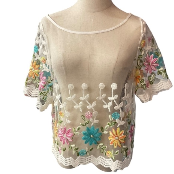 VCAY Floral‎ Women's Embroidery Mesh Top Size L Cover Up Beach NWT Floral Sheer - Picture 2 of 14